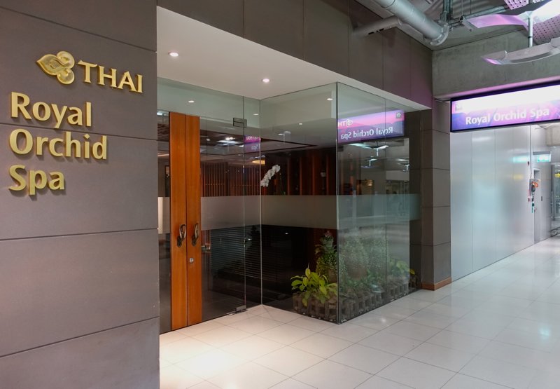 original_Thai_Airways_Royal_Orchid_Spa_Bangkok_Review-Entrance