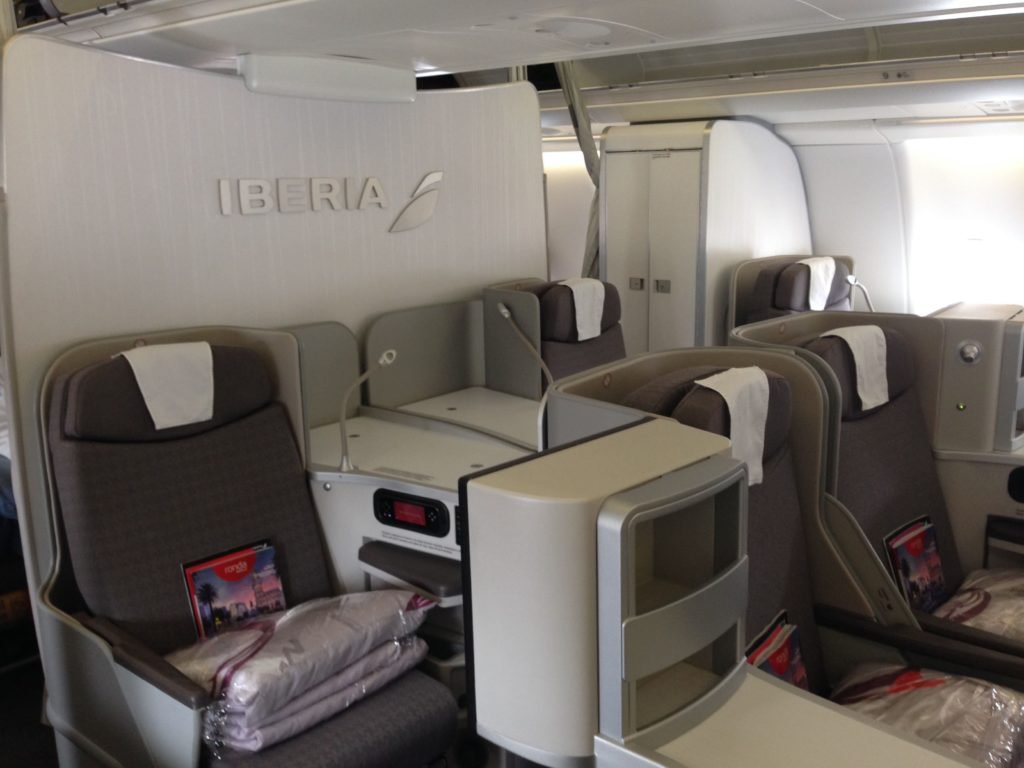 Iberia 340-300 Business Class, Buenos Aires-Madrid