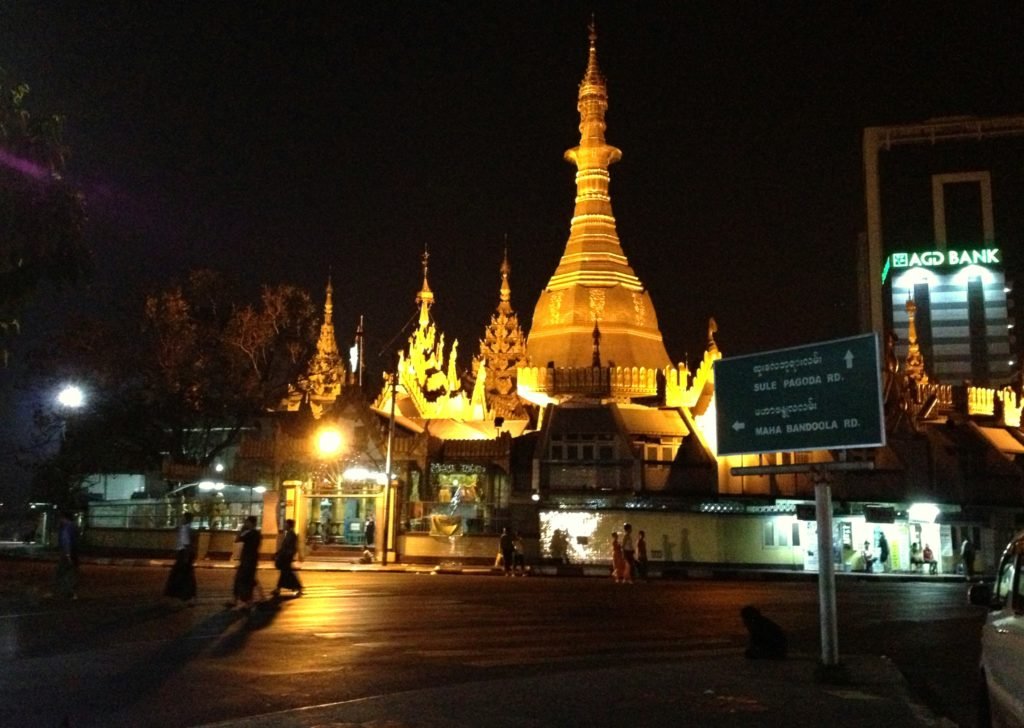 Sule Pagoda, Yangón Myanmar