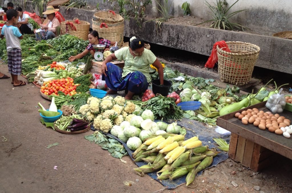 Mercado callejero - Yangón Myanmar