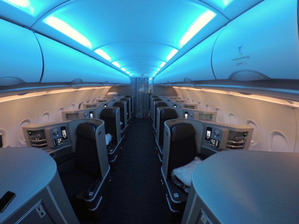 American Airlines First Class - Airbus 321