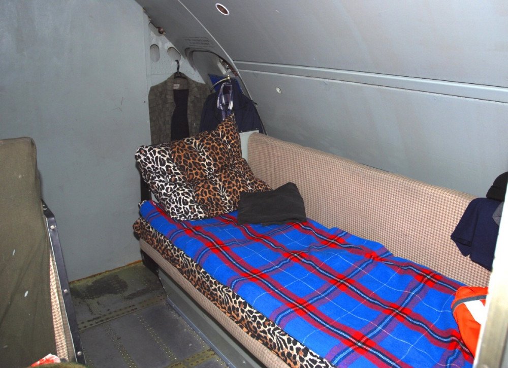 Y la suite, con estampado de leopardo! Nunca vi nada más kitsch!!! Antonov-225 Mriya.
