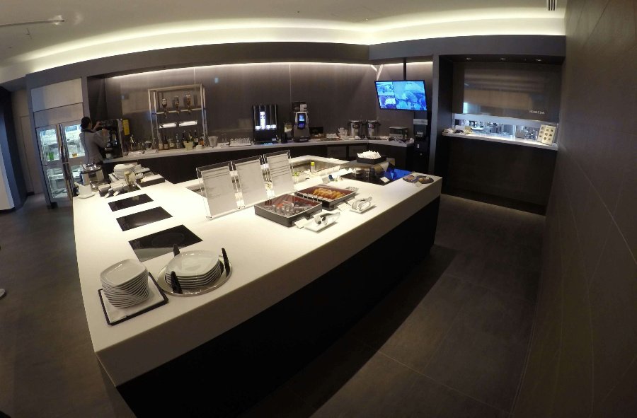 Buffet y Noodle bar, ANA Suite Lounge, Haneda