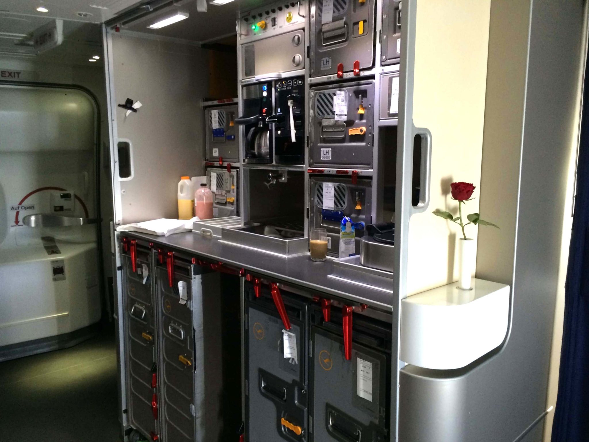 Galley first class, Boeing 747-800