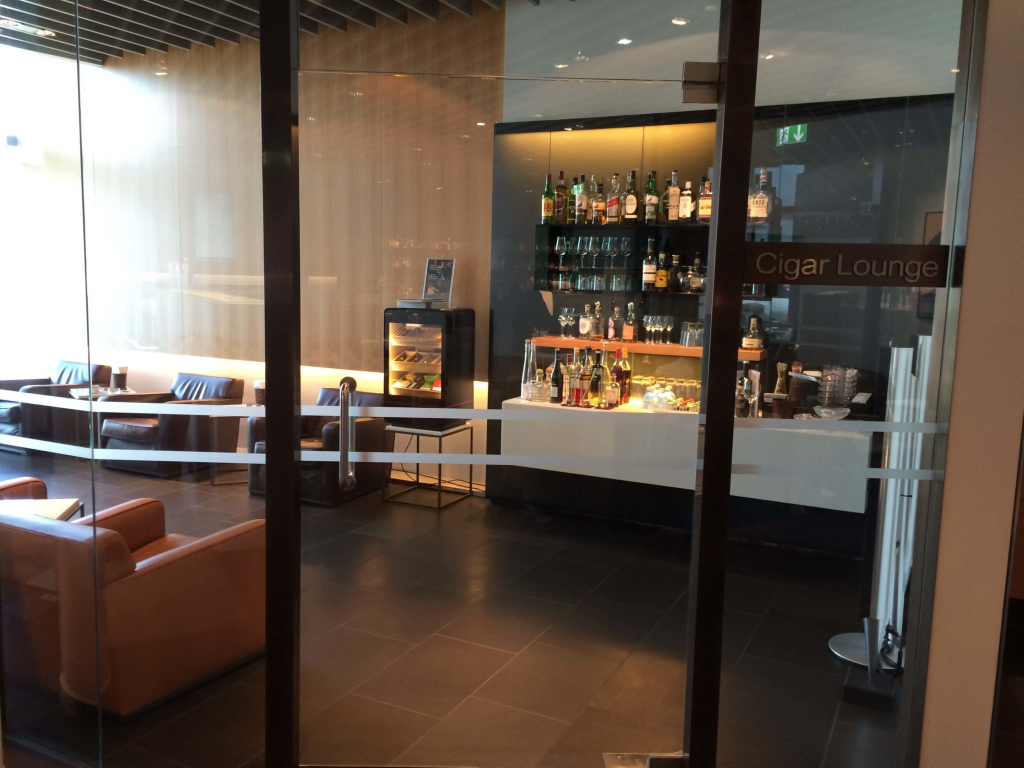 Lufthansa First Class Lounge Frankfurt, sala fumadores