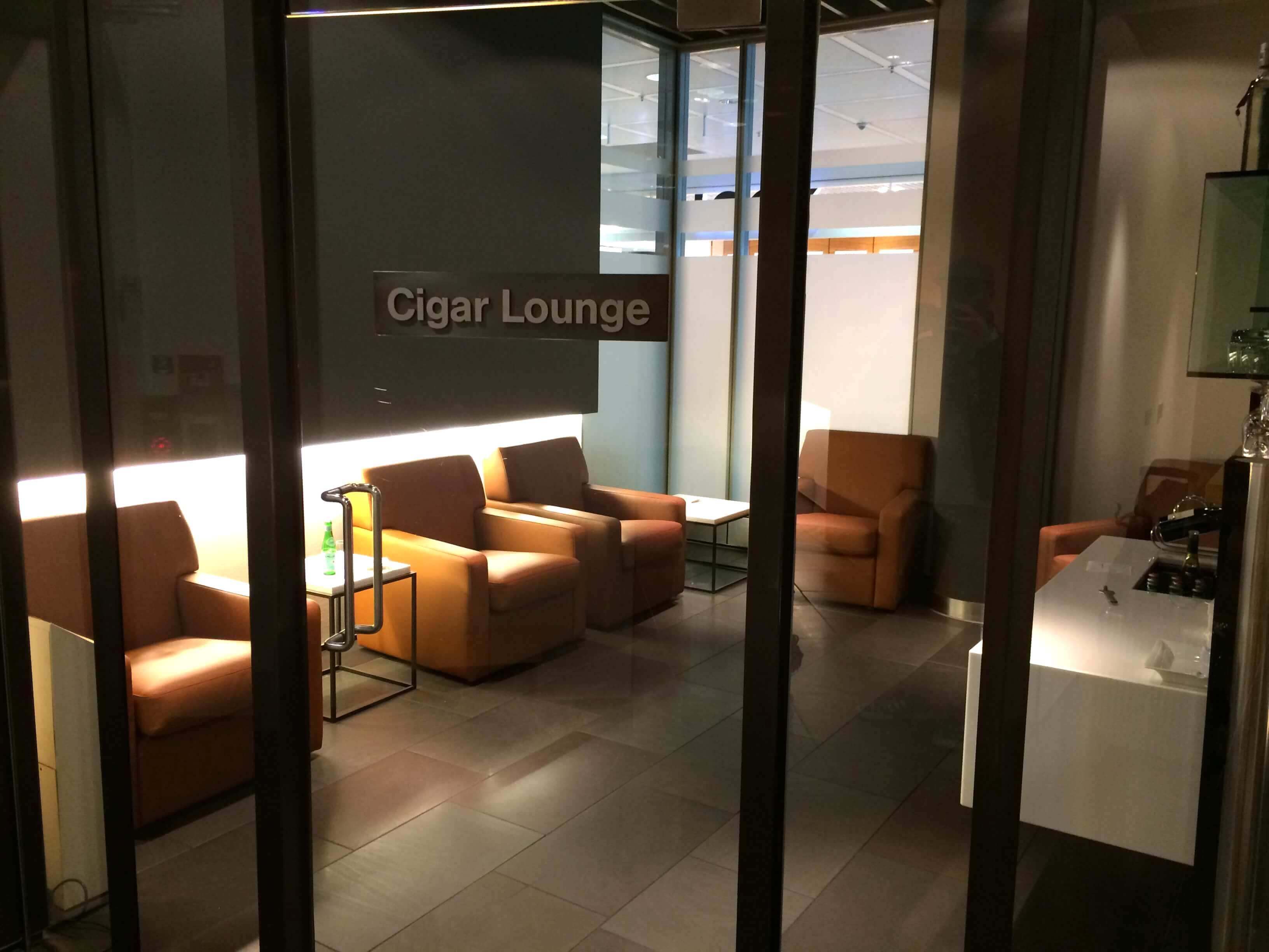 Cigar Lounge, Lufthansa first class lounge Munich