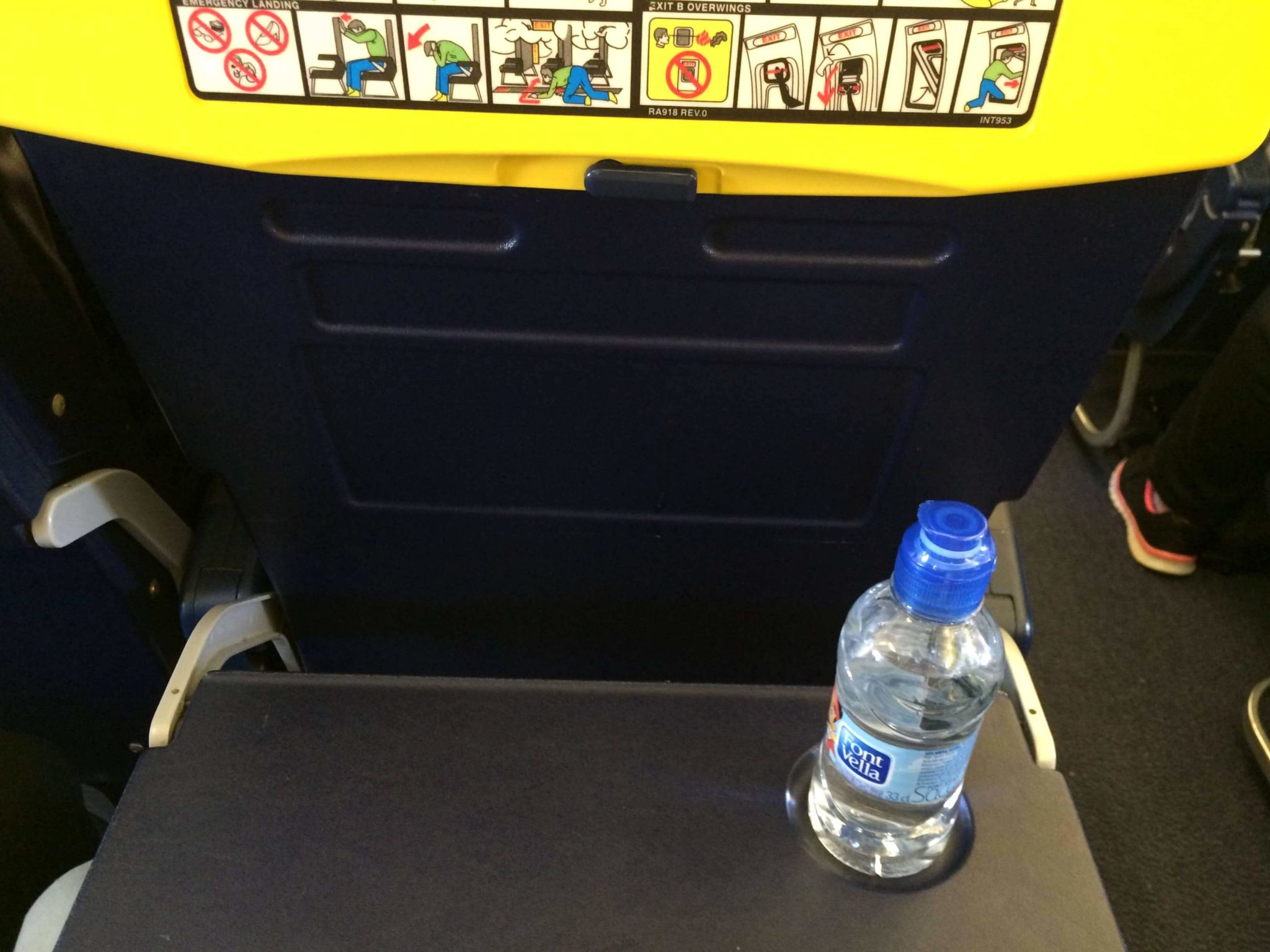 Servicio de a bordo, Ryanair Girona-Pisa