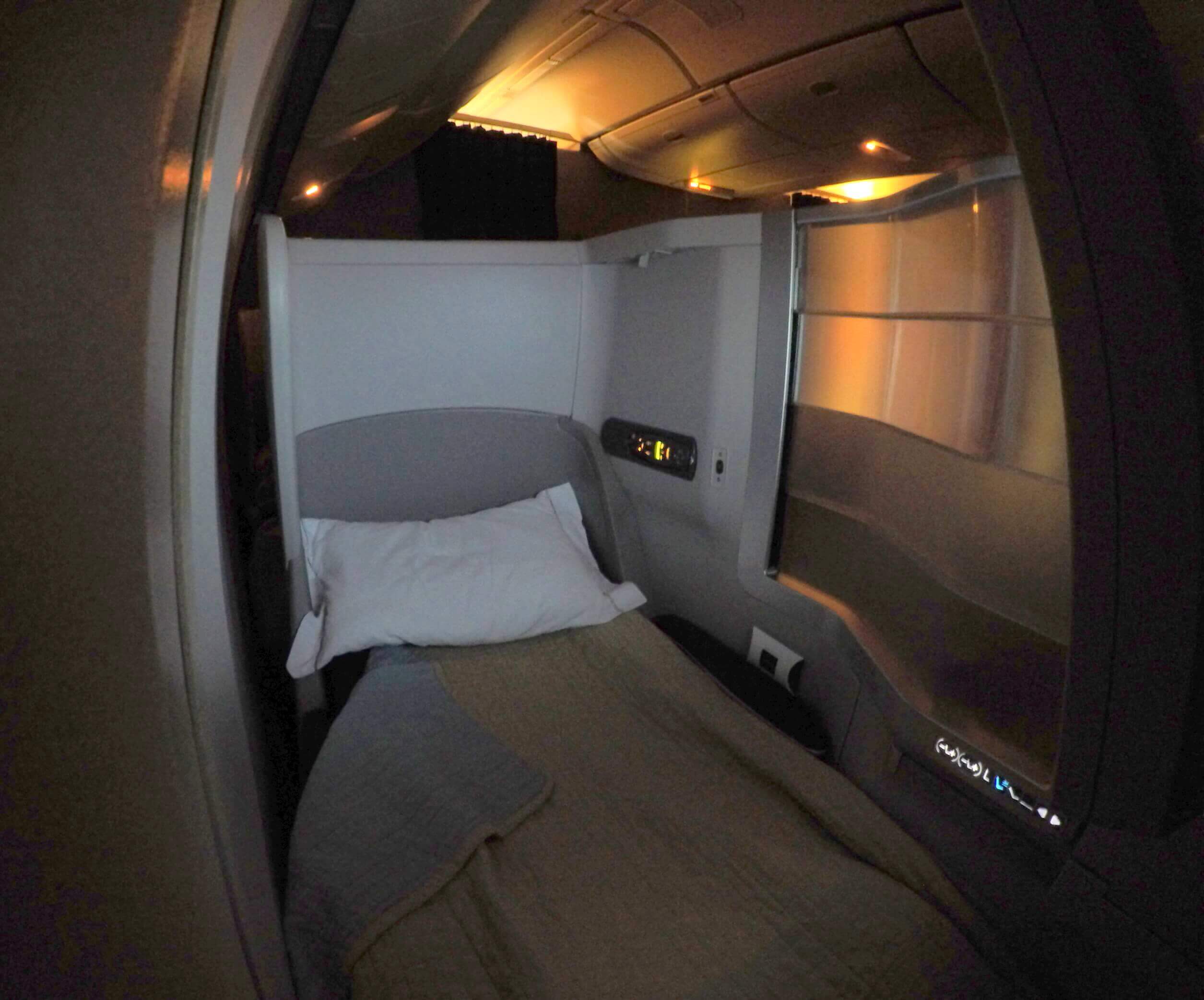 Asiento en modo cama, British Airways Business Class
