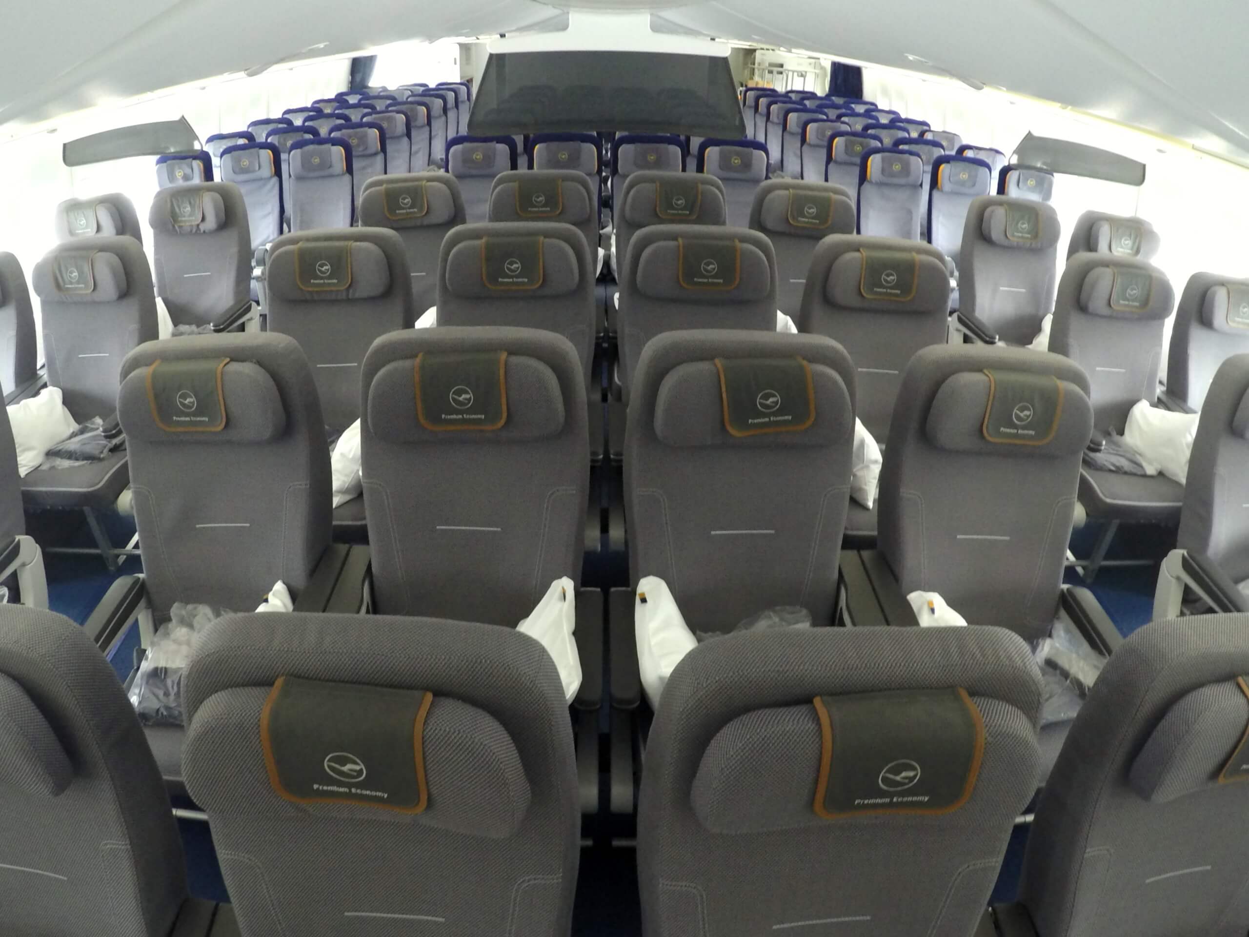 Cabina Premium Economy de Lufthansa en su B747-8