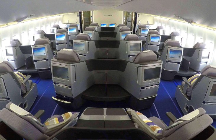 Tour Privado Por El Interior Del Boeing 747 8 De Lufthansa