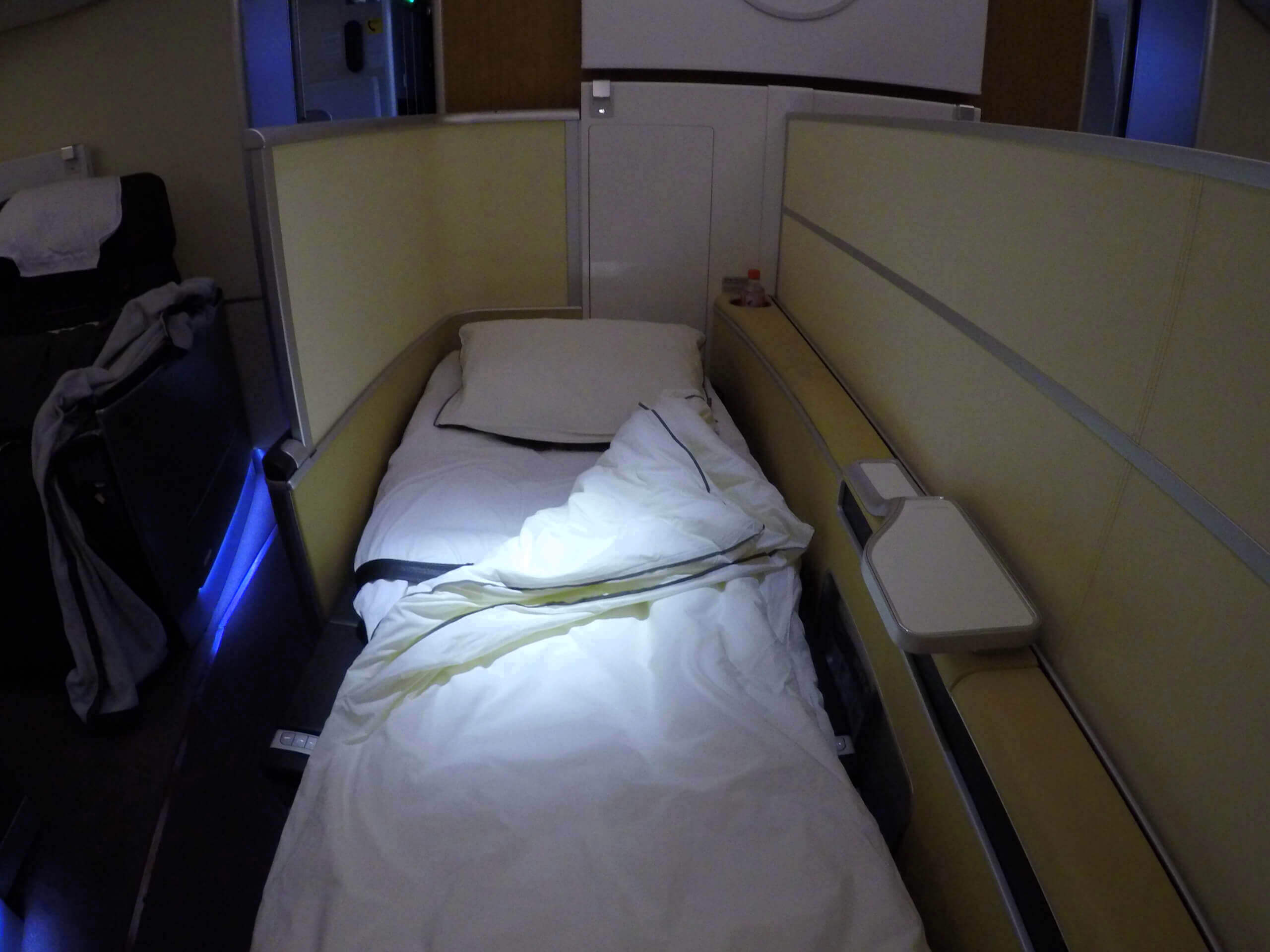 Asiento 3G ya en modo cama, Lufthansa first class