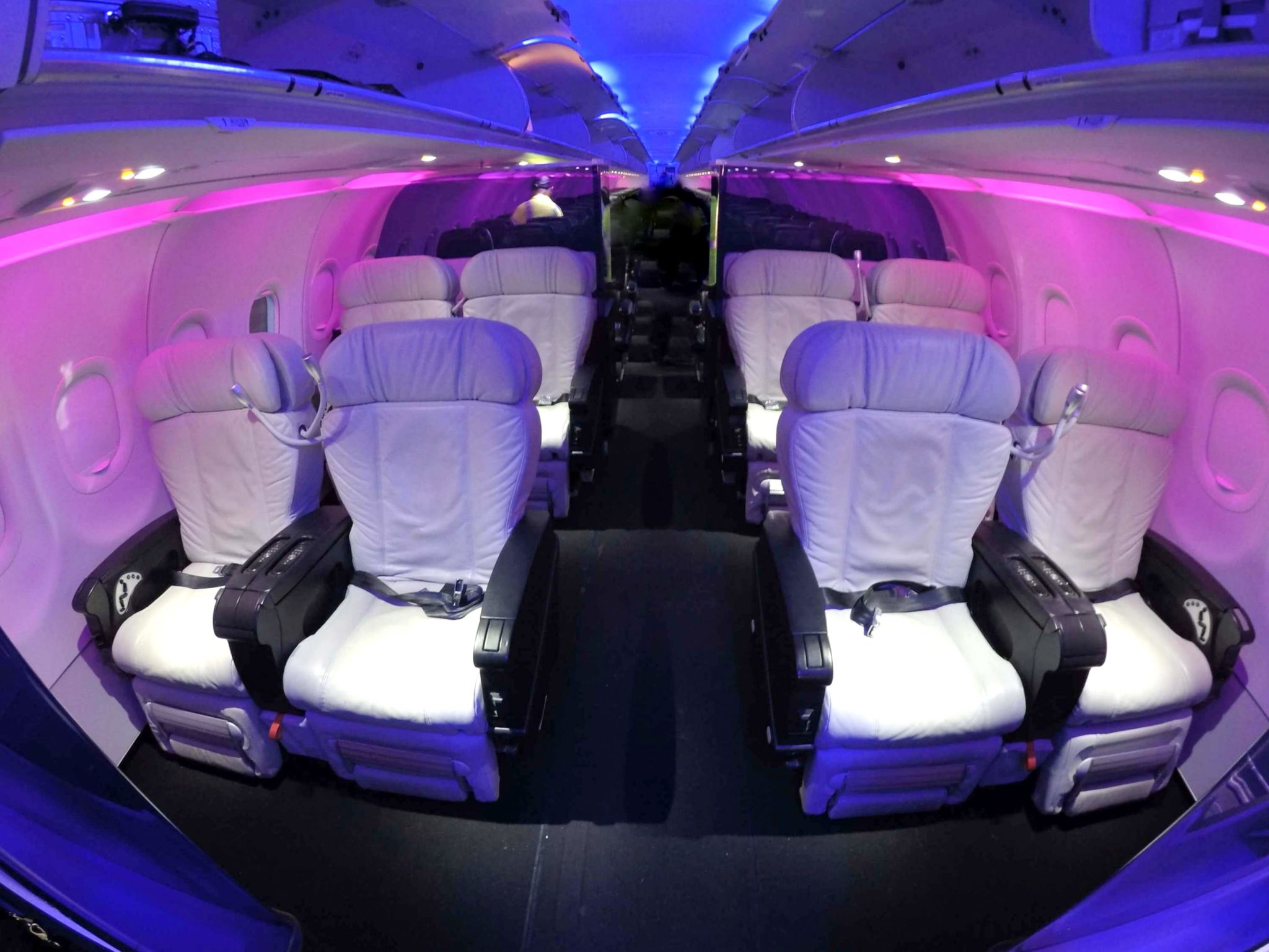Cabina de primera clase de Virgin America A320