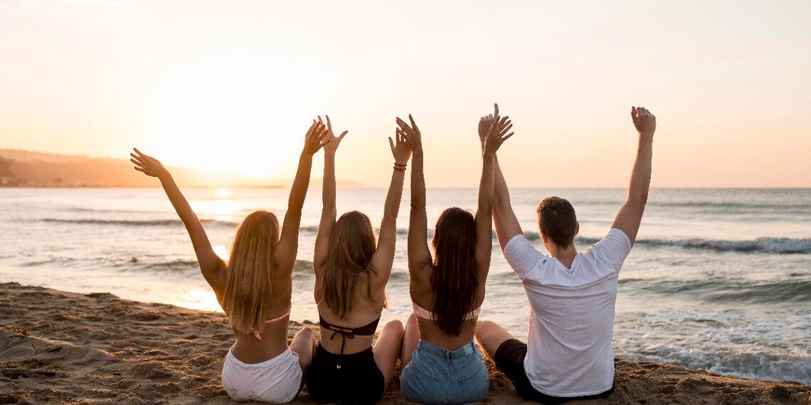 personas en una playa