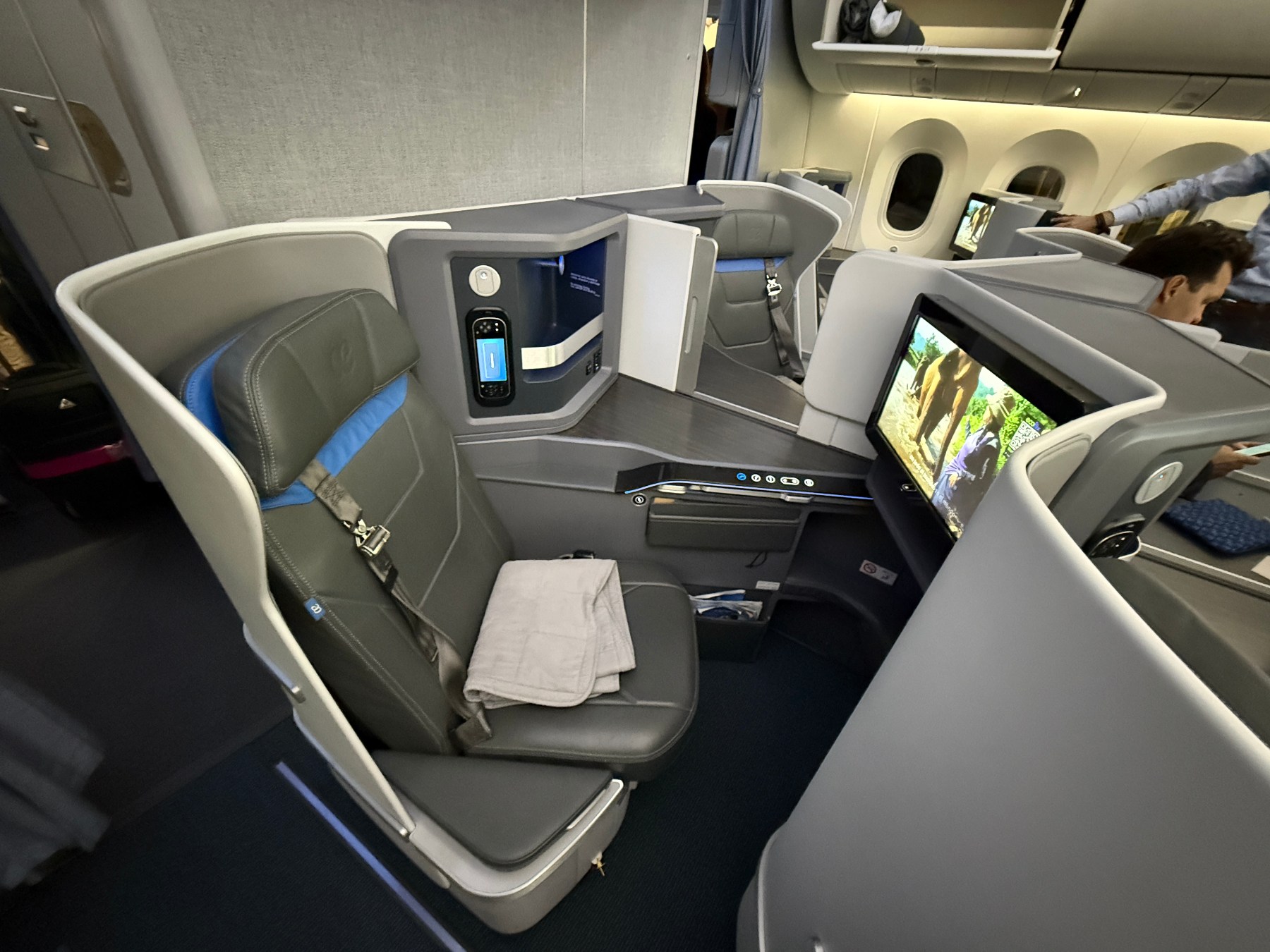 Asiento de Business Class Boeing 787-9 de Air Europa un barco en el asiento de un auto