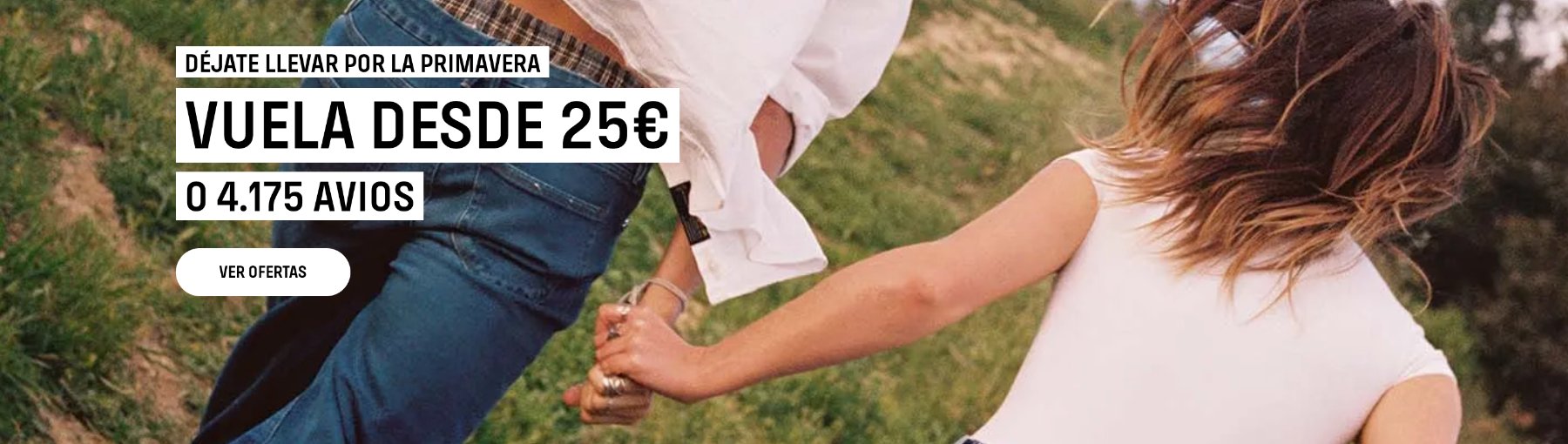 una persona con los brazos abiertos